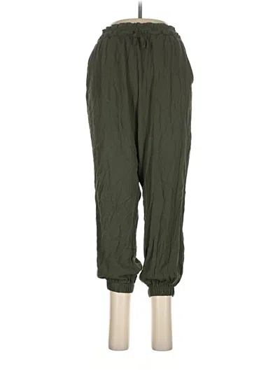 Pre-owned Torrid Cargo Pants In Green