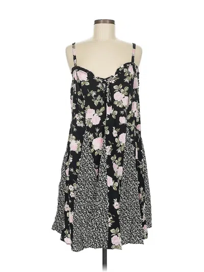 Pre-owned Torrid Casual Dress In Black