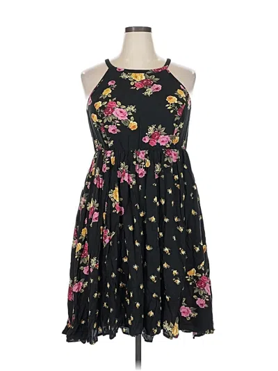 Pre-owned Torrid Casual Dress In Black
