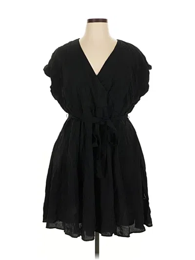 Pre-owned Torrid Casual Dress In Black