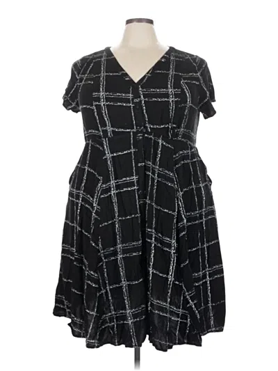 Pre-owned Torrid Casual Dress In Black