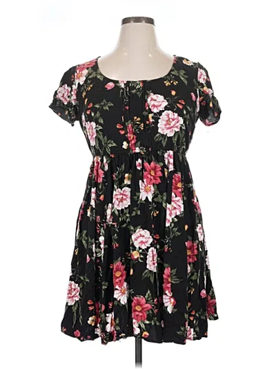 Pre-owned Torrid Casual Dress In Black