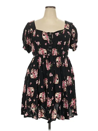 Pre-owned Torrid Casual Dress In Black