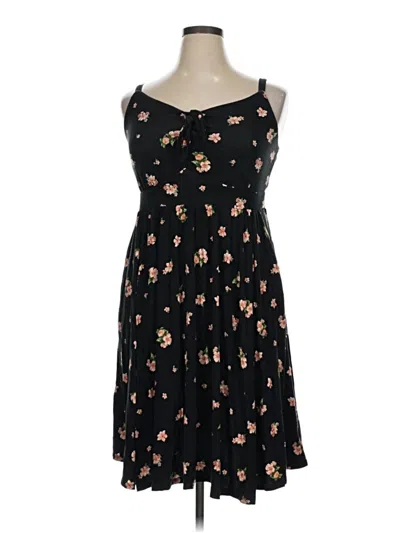 Pre-owned Torrid Casual Dress In Black