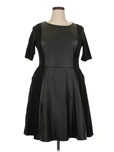 Pre-owned Torrid Casual Dress In Black