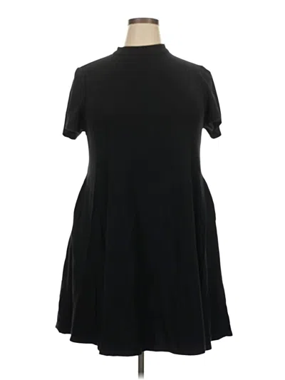 Pre-owned Torrid Casual Dress In Black