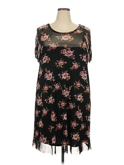 Pre-owned Torrid Casual Dress In Black