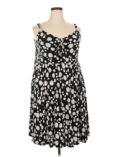 Pre-owned Torrid Casual Dress In Black