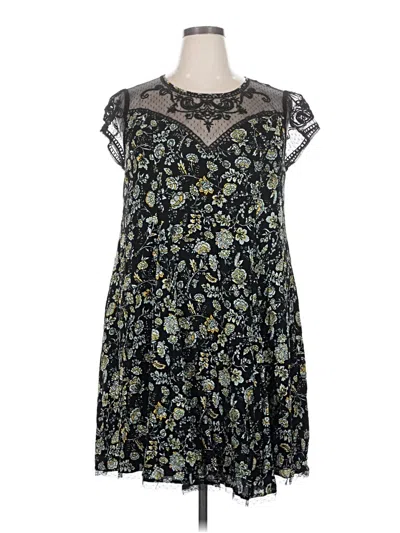 Pre-owned Torrid Casual Dress In Black