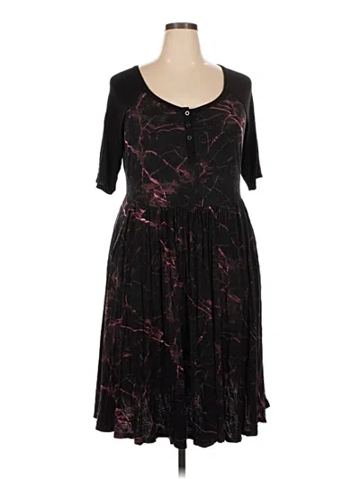Pre-owned Torrid Casual Dress In Black
