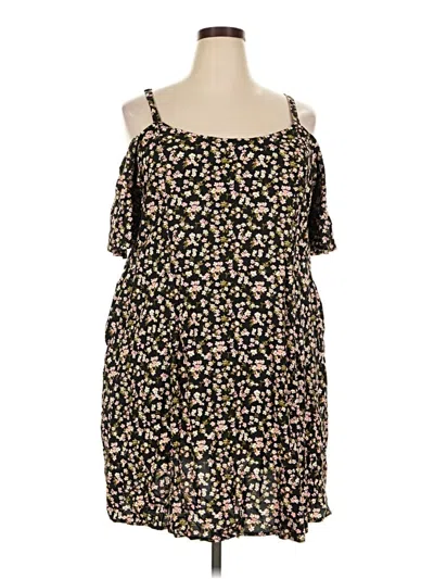 Pre-owned Torrid Casual Dress In Black