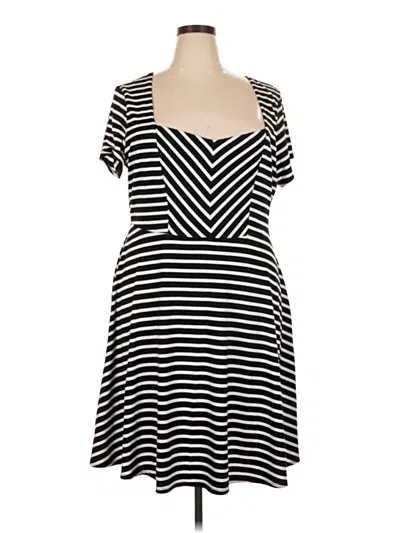 Pre-owned Torrid Casual Dress In Black