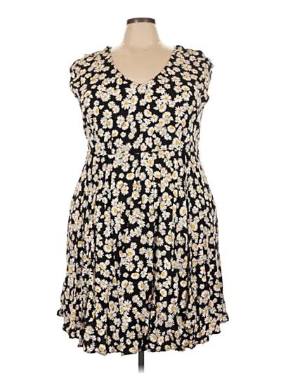 Pre-owned Torrid Casual Dress In Black