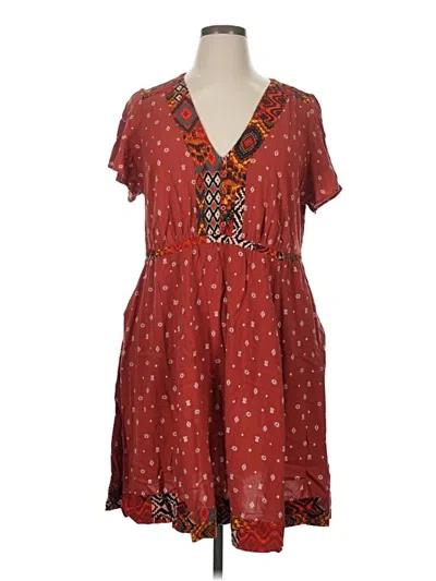 Pre-owned Torrid Casual Dress In Burgundy