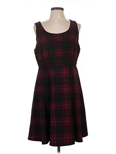 Pre-owned Torrid Casual Dress In Burgundy