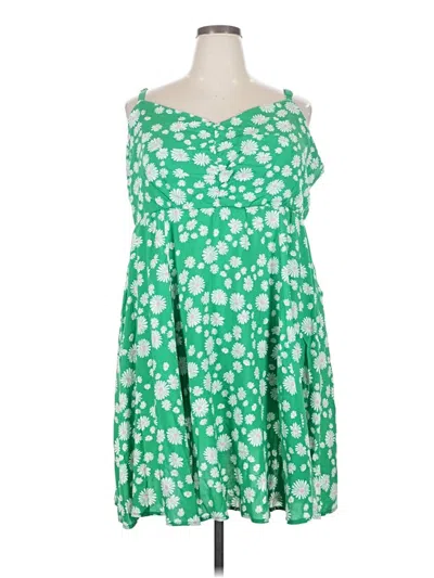 Pre-owned Torrid Casual Dress In Green