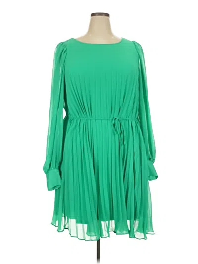 Pre-owned Torrid Casual Dress In Green
