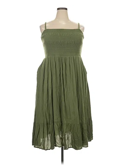Pre-owned Torrid Casual Dress In Green