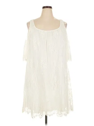Pre-owned Torrid Casual Dress In Ivory
