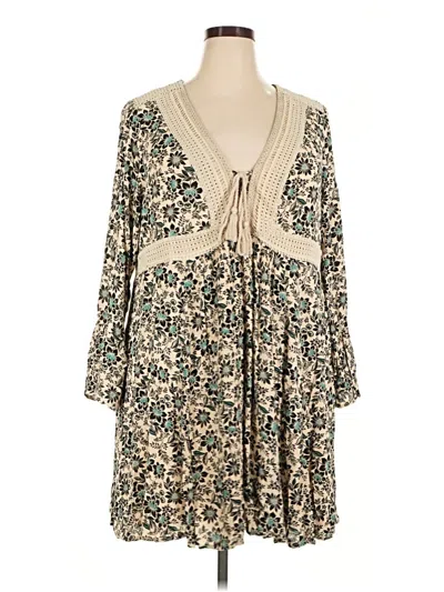 Pre-owned Torrid Casual Dress In Tan
