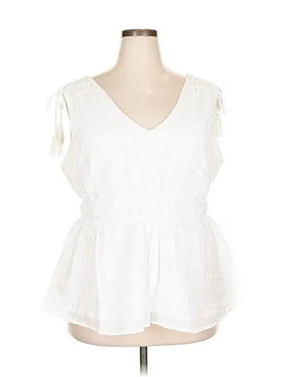Pre-owned Torrid Casual Dress In White