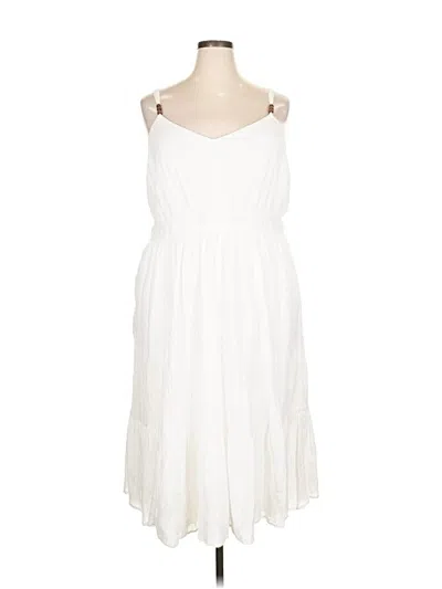Pre-owned Torrid Casual Dress In White