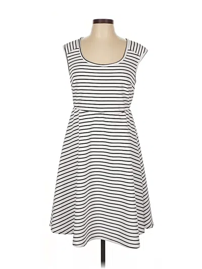 Pre-owned Torrid Casual Dress In White