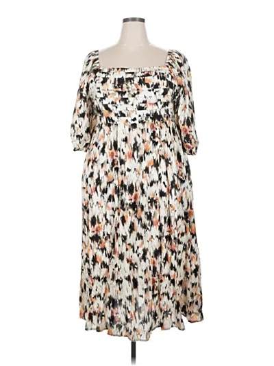 Pre-owned Torrid Casual Dress In White