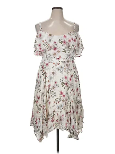 Pre-owned Torrid Casual Dress In White