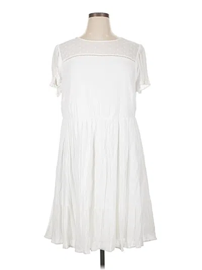 Pre-owned Torrid Casual Dress In White