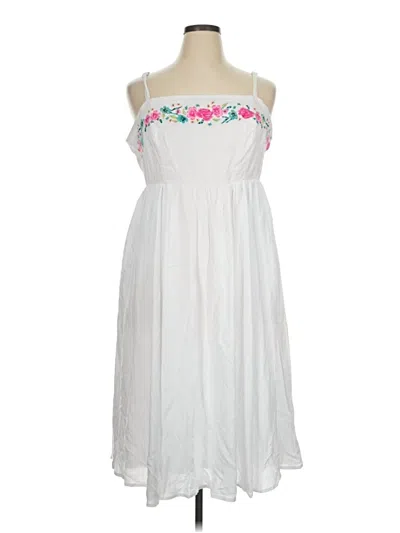 Pre-owned Torrid Casual Dress In White