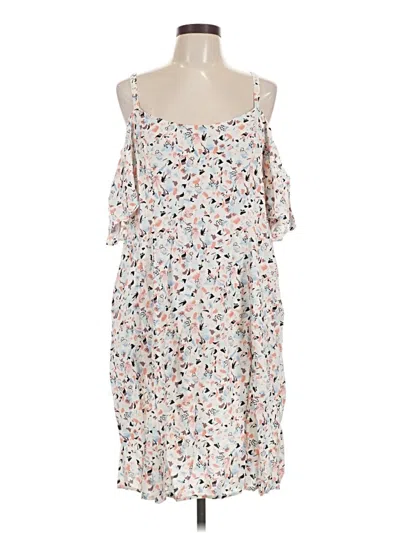 Pre-owned Torrid Casual Dress In White