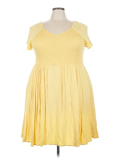 Pre-owned Torrid Casual Dress In Yellow