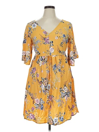Pre-owned Torrid Casual Dress In Yellow