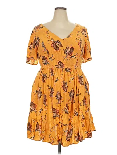 Pre-owned Torrid Casual Dress In Yellow