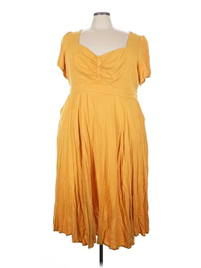 Pre-owned Torrid Casual Dress In Yellow