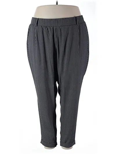 Pre-owned Torrid Casual Pants In Gray