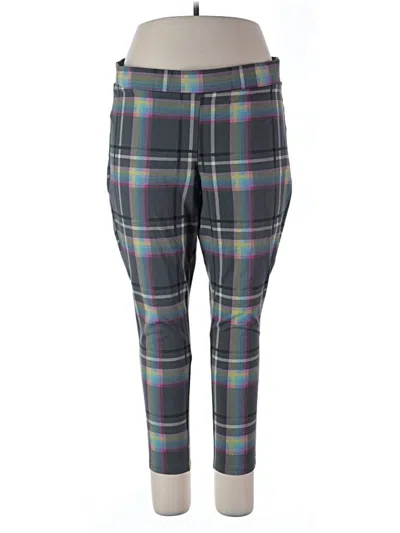Pre-owned Torrid Casual Pants In Green