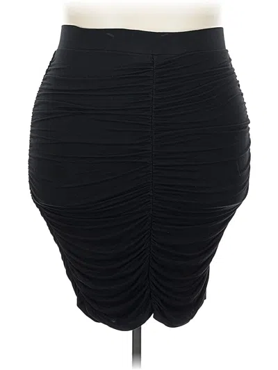 Pre-owned Torrid Casual Skirt In Black