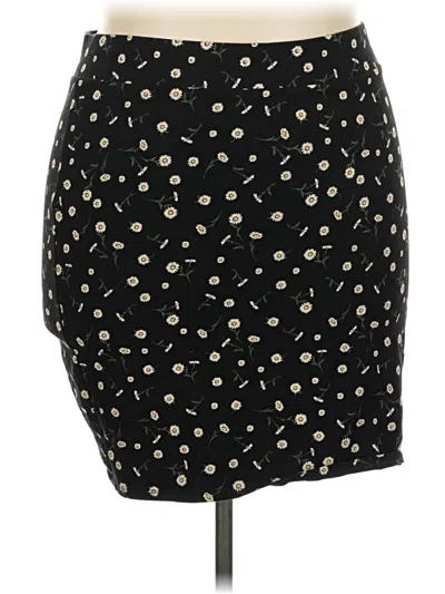 Pre-owned Torrid Casual Skirt In Black