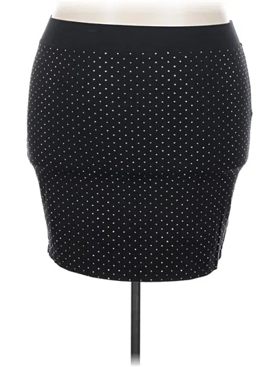 Pre-owned Torrid Casual Skirt In Black