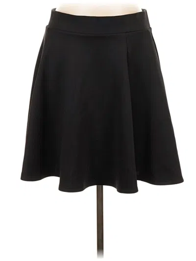 Pre-owned Torrid Casual Skirt In Black