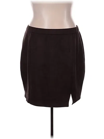 Pre-owned Torrid Casual Skirt In Burgundy