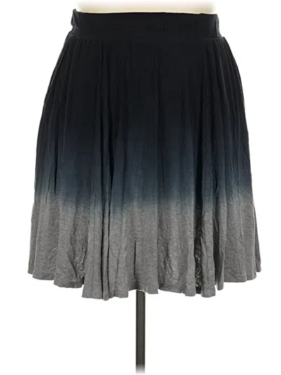Pre-owned Torrid Casual Skirt In Gray
