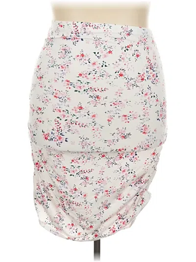 Pre-owned Torrid Casual Skirt In Ivory