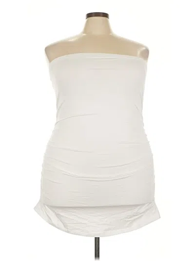 Pre-owned Torrid Casual Skirt In White