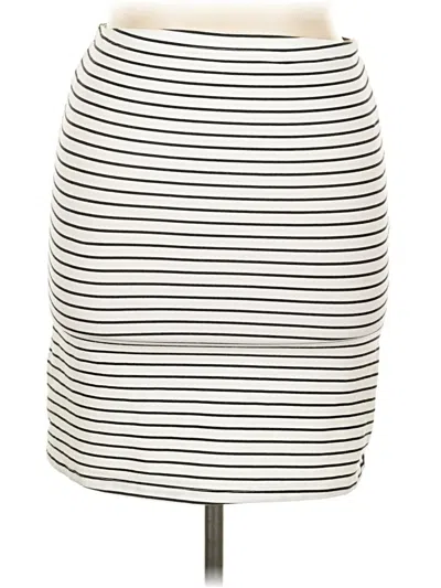 Pre-owned Torrid Casual Skirt In White