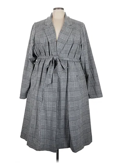 Pre-owned Torrid Coat In Gray