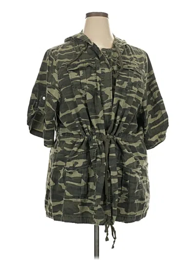 Pre-owned Torrid Coat In Green