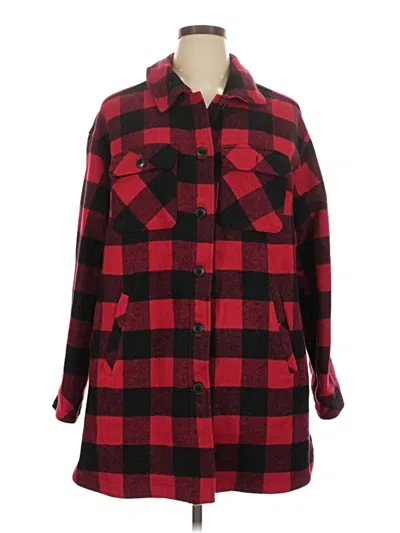 Pre-owned Torrid Coat In Red